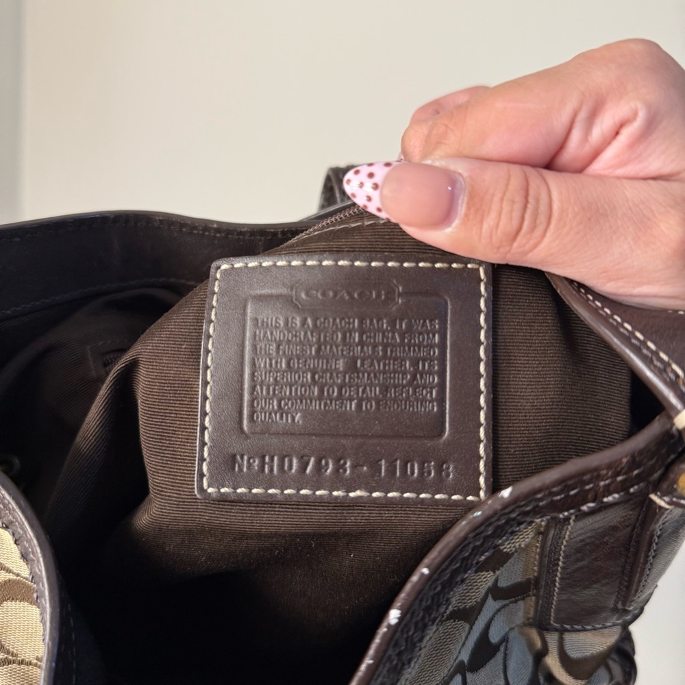 Coach Handbag - Picture 9 of 9